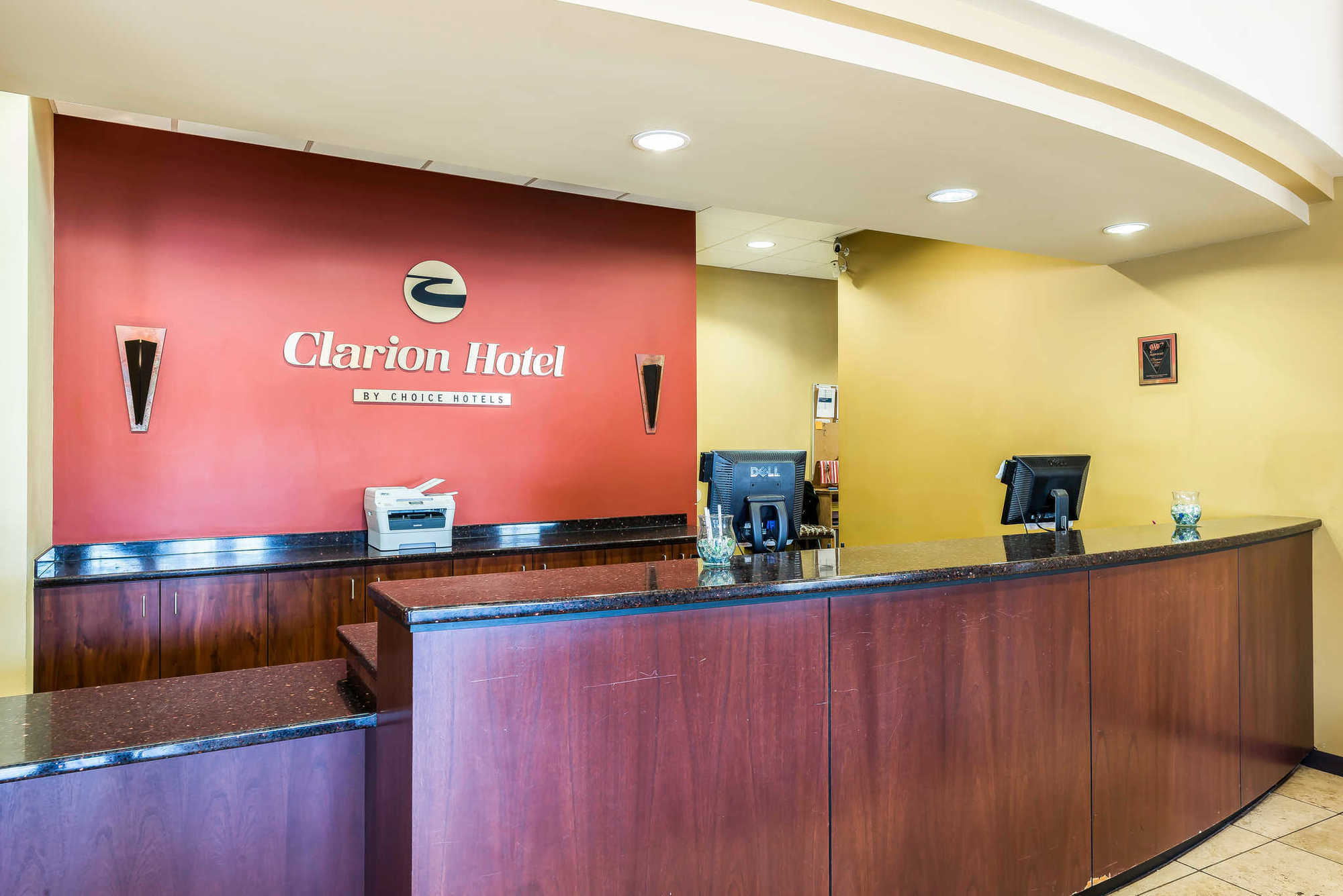 Clarion Hotel & Conference Center Colorado Springs Interior photo