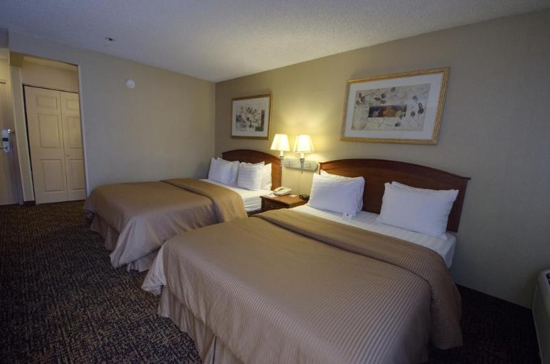 Clarion Hotel & Conference Center Colorado Springs Exterior photo